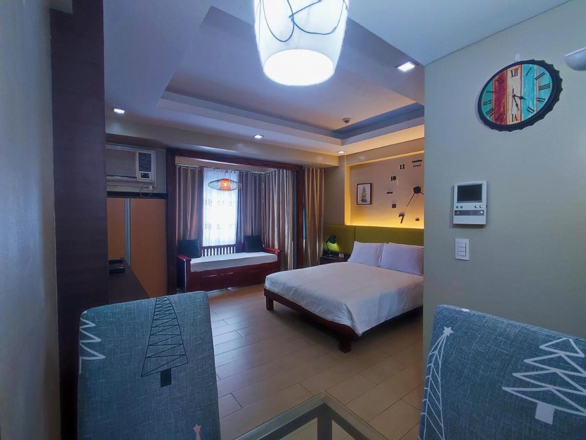 Two Palmtree Villas Newport Boulevard Near Naia 3 Pasay City Манила Экстерьер фото